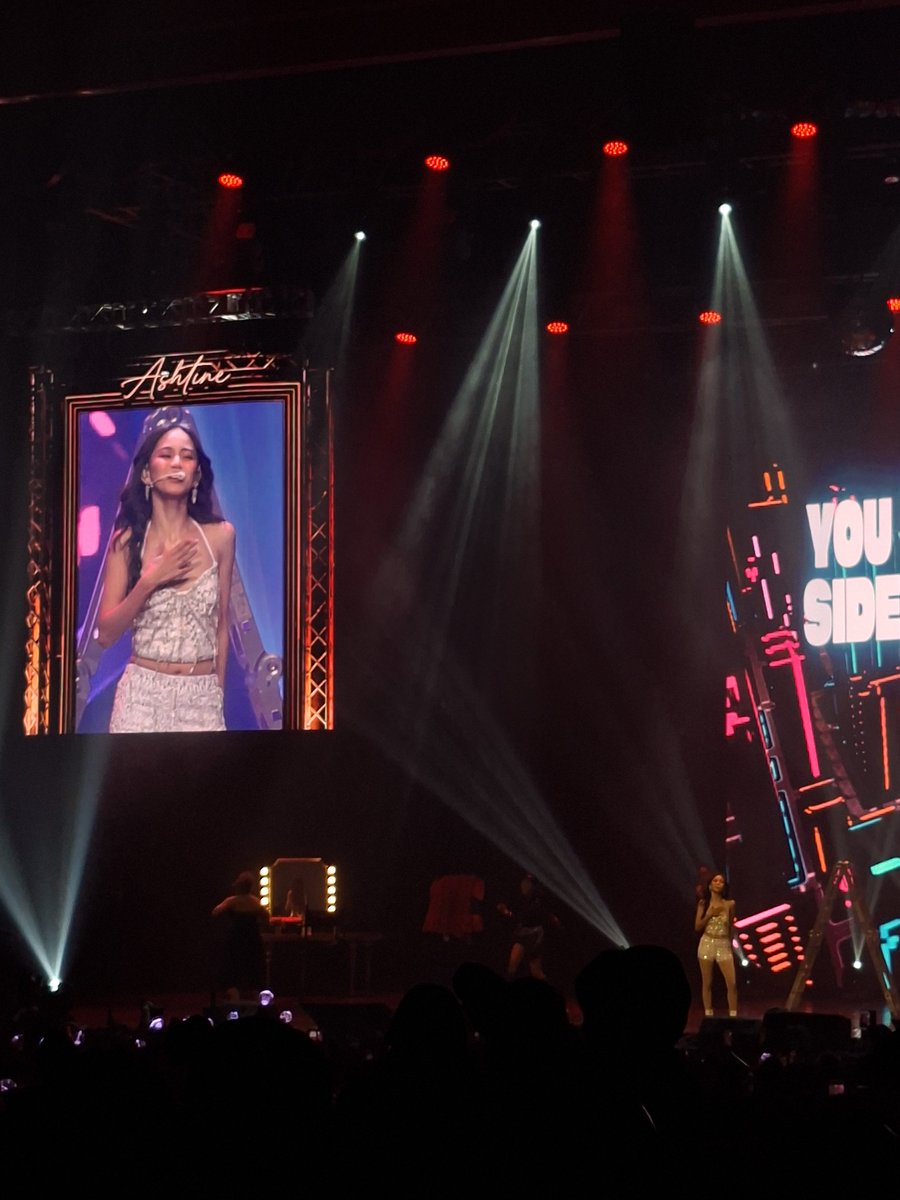 chelsspace's tweet photo. so so proud of you ash! 

MUTYA CONCERT DAY
MUTYA CONCERT DAY
#LoveLikeAshtine https://t.co/OWiYFXVVh5