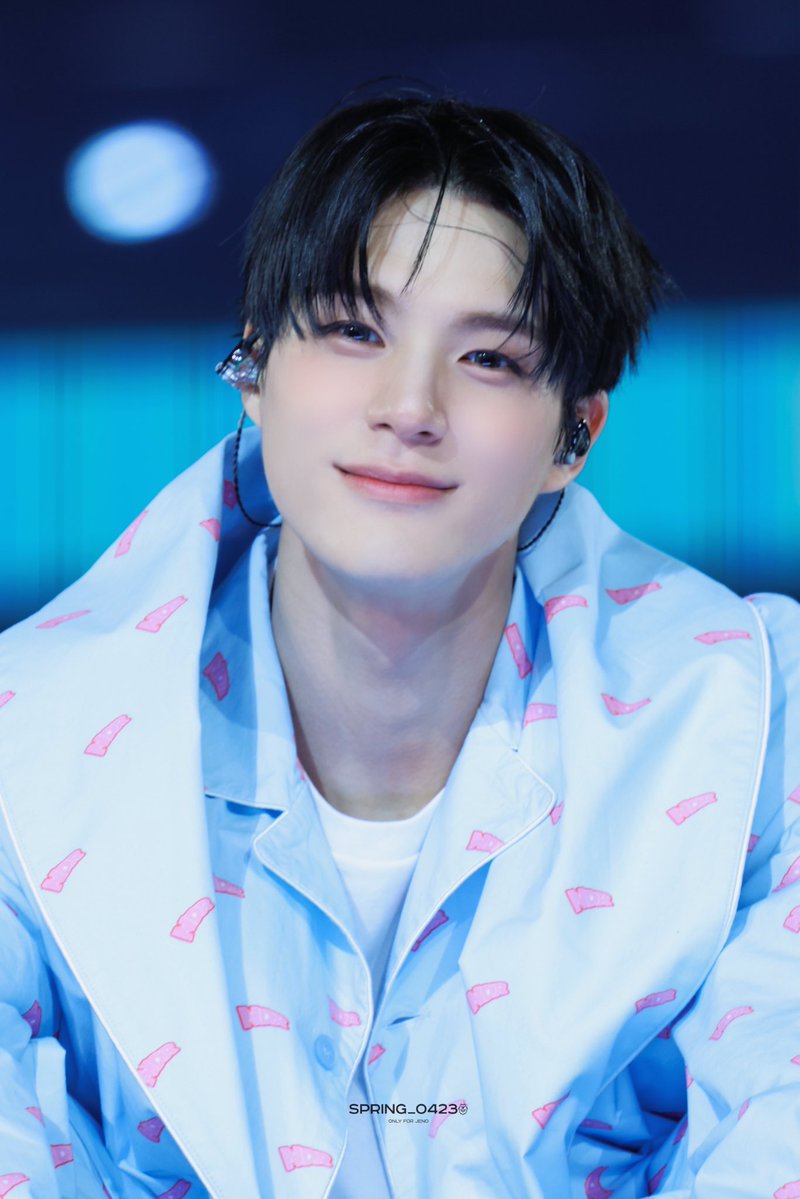 spring_O423's tweet photo. 260822 
 THE SWEET DREAM HOTEL 팬미팅 DAY 1
#제노 #JENO #NCTDREAM #NCTJNJM https://t.co/ql2rLzrybr