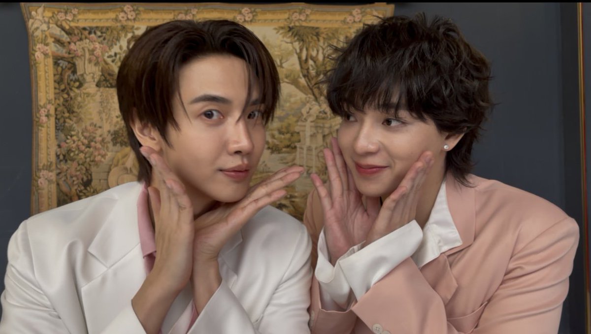 qiqiliu05228048's tweet photo. 真的是超级幸福的一天！！！下次见宝贝们了🥺🥺🥺
@maxky_rp @basjtr

MAXKYBAS SUMMER MOMENT
#SummerCrushWithMaxkyBas
#ShineriseWithMaxkyBas https://t.co/aRH4NFfMAe