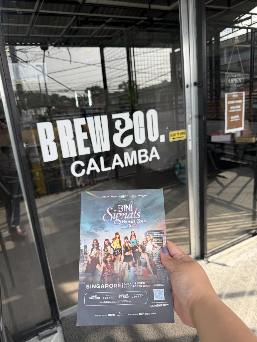 SGdiscoversBINI's tweet photo. ⚠️ Looks like BINi Signal has brought me to @bini_jhoanna 😍😍

🎫 You want to see them perform LIVE? Get your BINI Signals SG tickets and enjoy 10% off with code 𝘽𝙇𝙊𝙊𝙈𝙎𝙂 now: https://t.co/rkbNOU5GgH

#BINISignalsSg #SGPpop #ppopSG #sgKpop #kpopSG https://t.co/xHoF4pb6T3