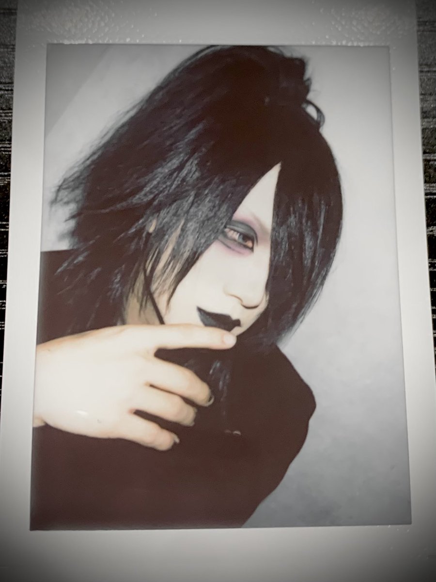 KUROMITSU_RYU's tweet photo. 四日市CLUB CHAOSありがとう！

3日間を締めくくる「爽快」なライブでした！
みんなとの絆を感じた。

価値箱もありがとう！
三重県また行きたい。

#黒蜜47 https://t.co/hsFZSFoPfv