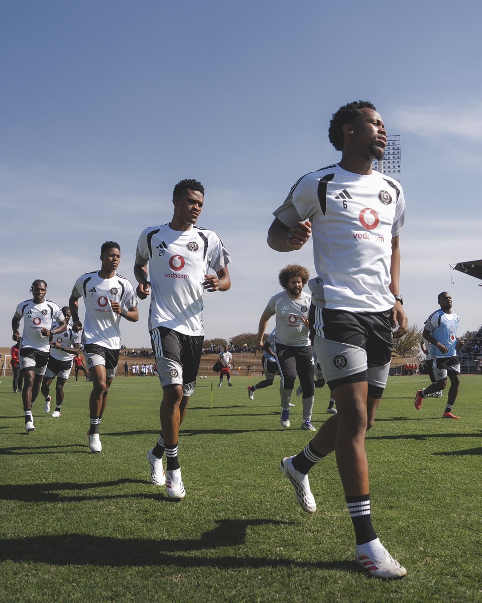 orlandopirates's tweet photo. Boots on 🏆⚔️

⚫⚪🔴⭐
#MatchDay
#OrlandoPirates
#OnceAlways https://t.co/GXTfWeALrQ