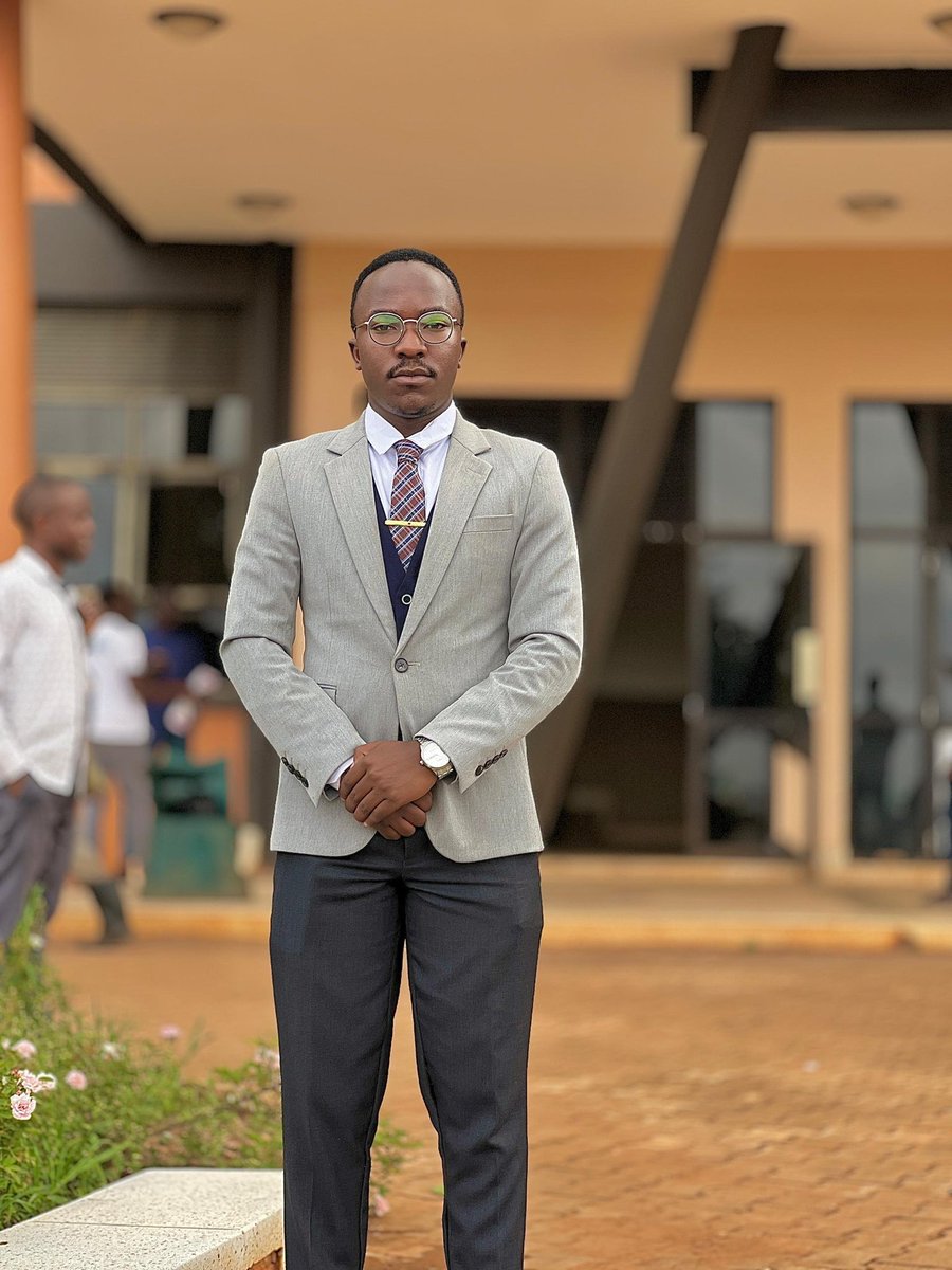 MAlimutebi2014's tweet photo. Happy birthday senior counsel @Mwijukyeivan https://t.co/3ODMA89Ikf