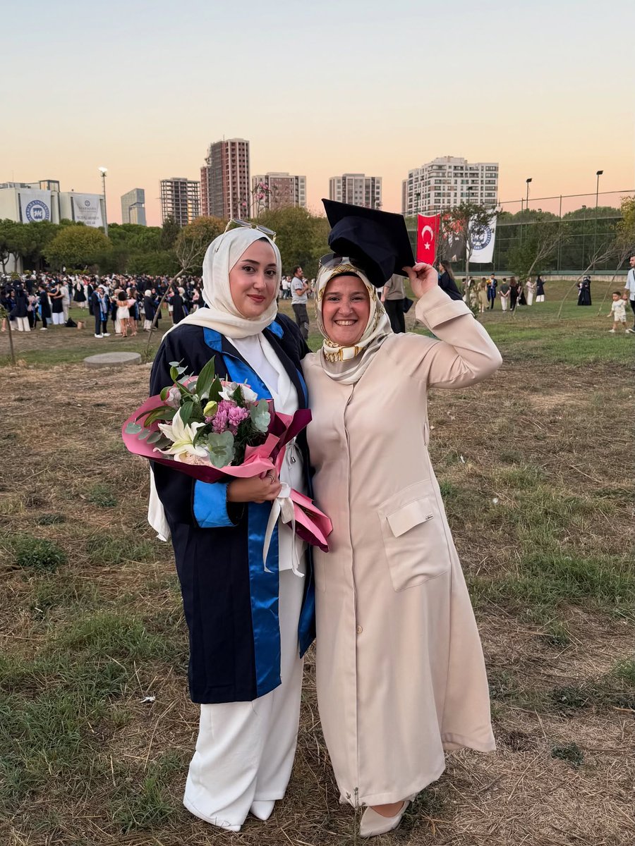 bellgregory6068's tweet photo. My beloved family, friends, and teachers… To everyone who has stood by me, shared my laughter and tears, and grown alongside me: I’m so grateful to have you on this journey. Your support means so much. https://t.co/yuze9Ek1xX