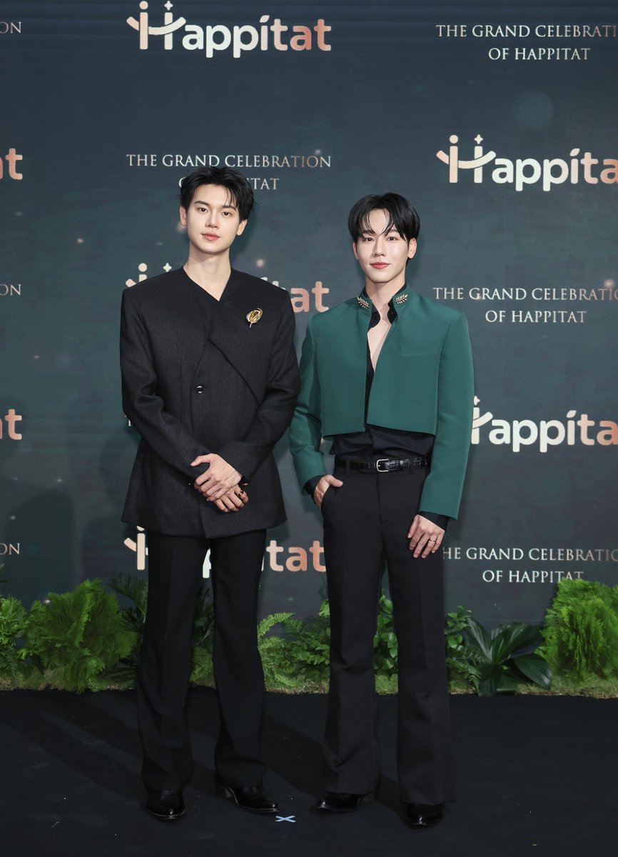 wananwish's tweet photo. ควงคู่ออกงานสังคม https://t.co/NwFyQqVSzd