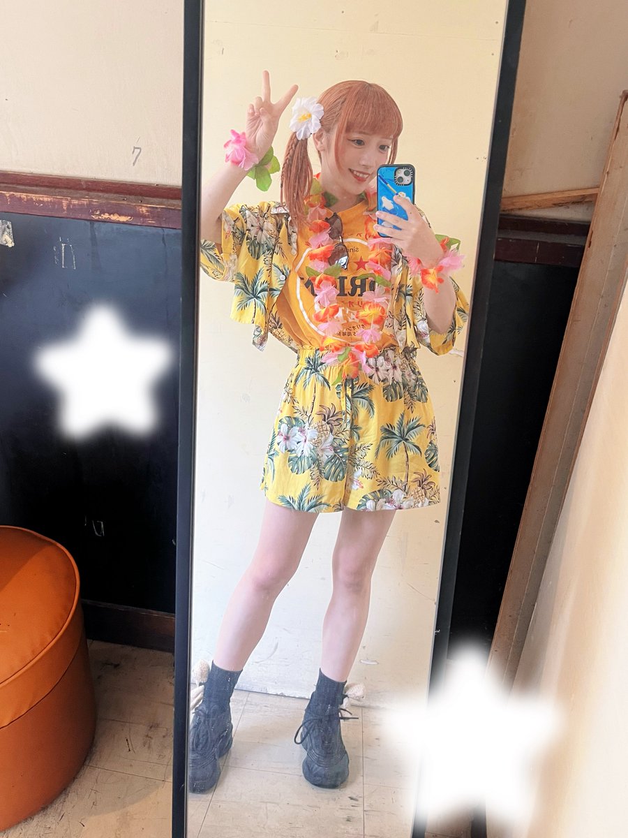 miri_kinopo's tweet photo. AQちゃんとの初沖縄ツーマンにめちゃくちゃ浮かれたきのホ。たち
(スパムが可愛く言うのに丁度良かったんです🧡🐖)
一緒に浮かれてくれてありがとう！

明日はパレットくもじでリリイベからの沖縄OUTPUTでAQちゃんとツーマン🖐🏻☺️✨ https://t.co/ICA3NJNAZo