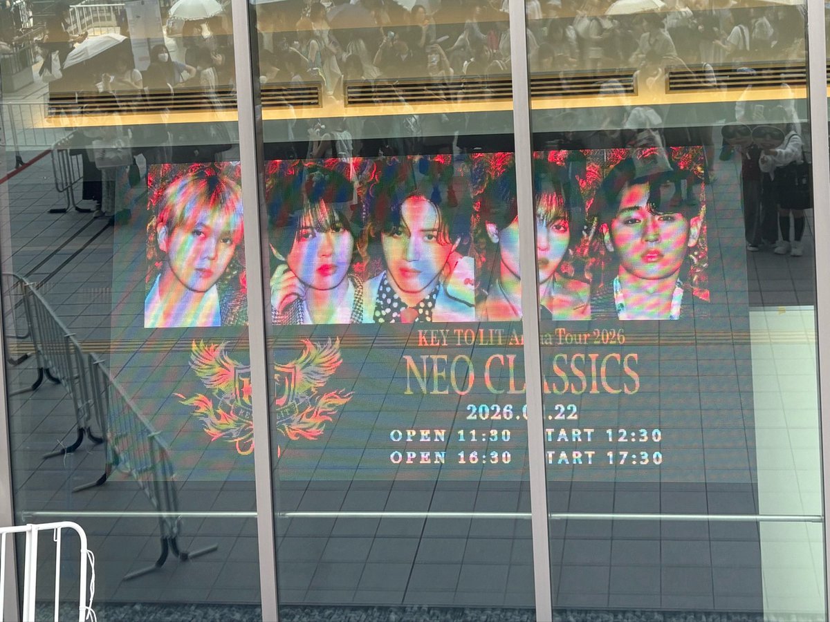 eiei0916's tweet photo. 本日も豪雨に遭い、全然写真が撮れませんでした😭😭
夜公演は入りたかったバクステ側入れて瑛朝くんに気づいてもらえました〜😭😭←お友達と確認済み
ハルカナ約束の瑛朝かっこ良すぎたよ〜😭😭本当行って良かった😭😭
入った方がいいよって言ってくれた瑛朝担まじでありがとう(エアリプ) https://t.co/BHZ3sbQEwM