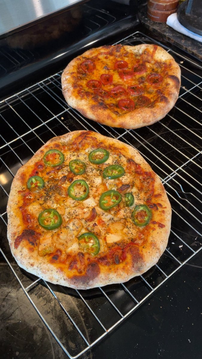 stupickles420's tweet photo. Some sourdough pizzas i made! https://t.co/lCo1xA4T3m