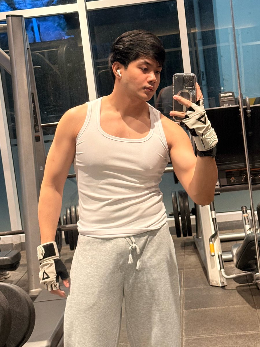 SpencerFelix1's tweet photo. 💪💪💪 https://t.co/6hXHrqGRfK
