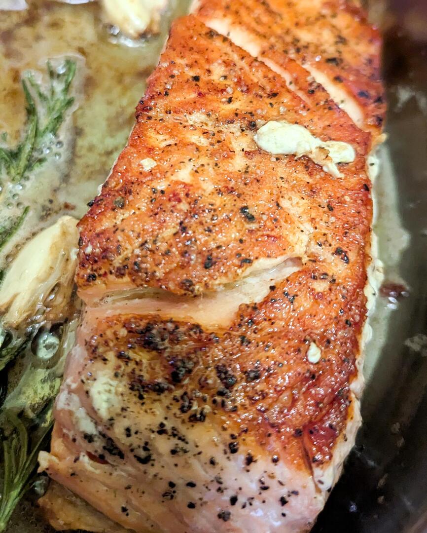 homevsfastfood's tweet photo. [homemade] Garlic and rosemary basted salmon
#homemade #garlicrosemarysalmon #salmonrecipe #homecooking #fishdinner #homecooking #food #recipes #foodpic #foodie #foodlover #cooking #hungry #goodfood #homecookingvsfastfood https://t.co/iJ0XbXklEN