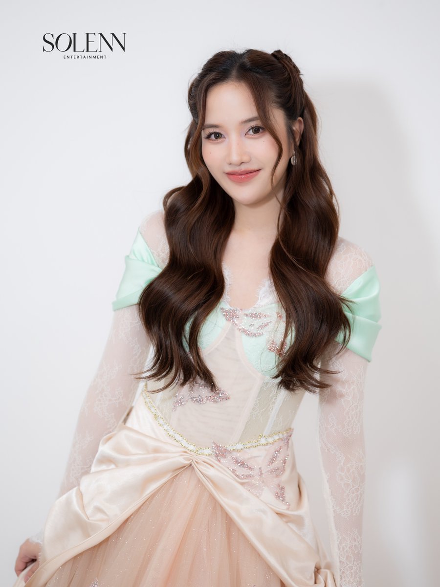 TrendForFB's tweet photo. สรุปเทรนด์
#Happitat 
- สูงสุดอันดับ 5 เทรนด์ไทย 
FREEN AT THE HAPPITAT OPENING
- สูงสุดอันดับ 12 เทรนด์โลก 
#แฮปปี้แทท
- สูงสุดอันดับ 16 เทรนด์ไทย 
#CPAXTRA
- สูงสุดอันดับ 27 เทรนด์ไทย 
#TheGrandCelebrationOfHappitat 
- สูงสุดอันดับ 40 เทรนด์ไทย 

ติดเทรนด์ 20 แห่งทั่วโลก 🌷🏰

@happitatth @srchafreen

#TheMagicalDestinationOfHappiness 
#srchafreen 
#solennEntertainment
