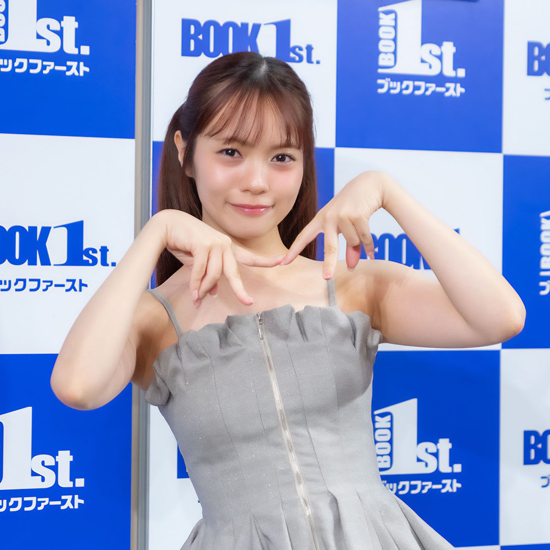 BUBKA_WEB's tweet photo. #宮田愛萌 #夏までに
宮田愛萌さん
🏃‍♀️30歳までに目指す
👠“綺麗なお姉さん”像と
💉人間ドックの話
🔻記事詳細＆会見写真
https://t.co/Beu14gBMXQ https://t.co/vnoJrioqCR