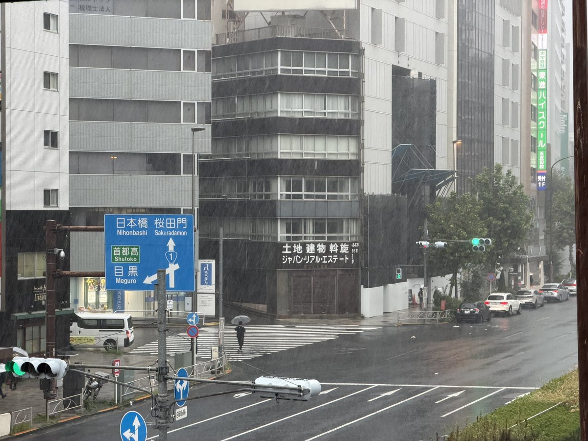 shage48's tweet photo. あとはBLAZE https://t.co/tShxju1QhR