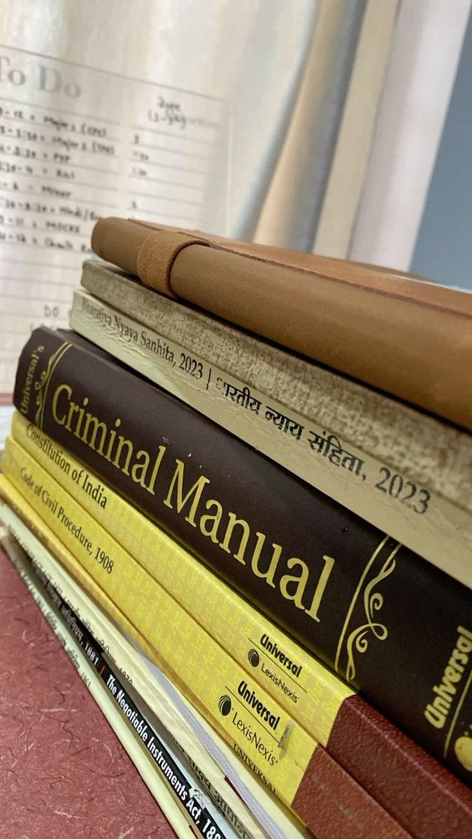 _Adv_anshu's tweet photo. Weekend per v padhna padta h🙄👀
.
.
#WeekendPlans #books #law #lawyer https://t.co/L2lKeWktkX