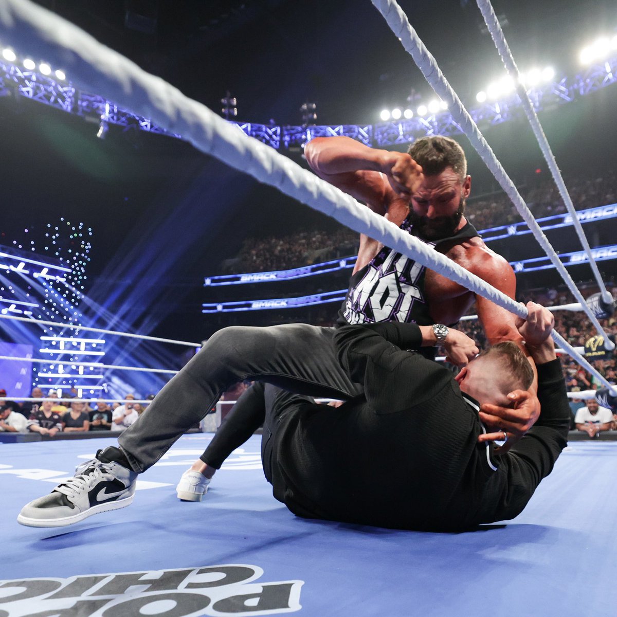 AlwayzReadyUp's tweet photo. Look… I’m not gonna sit here and pretend I had him beat. Gunther is a monster. He’s one of the toughest dudes on this roster. He made me tap. Fair enough. But don’t you ever think for one second that I’m gonna stand there and watch somebody talk to a woman like that. https://t.co/txLVNX4v4u