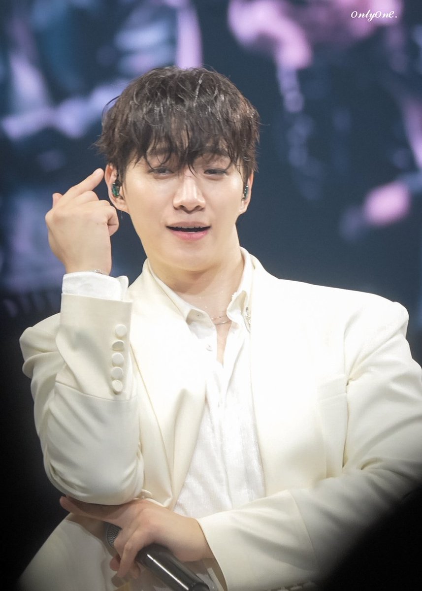 hana1_hh's tweet photo. 귀여워😍 
2026.08.09 

#SexyLady 
#이준호 #LEEJUNHO https://t.co/IKNLHxdxFA