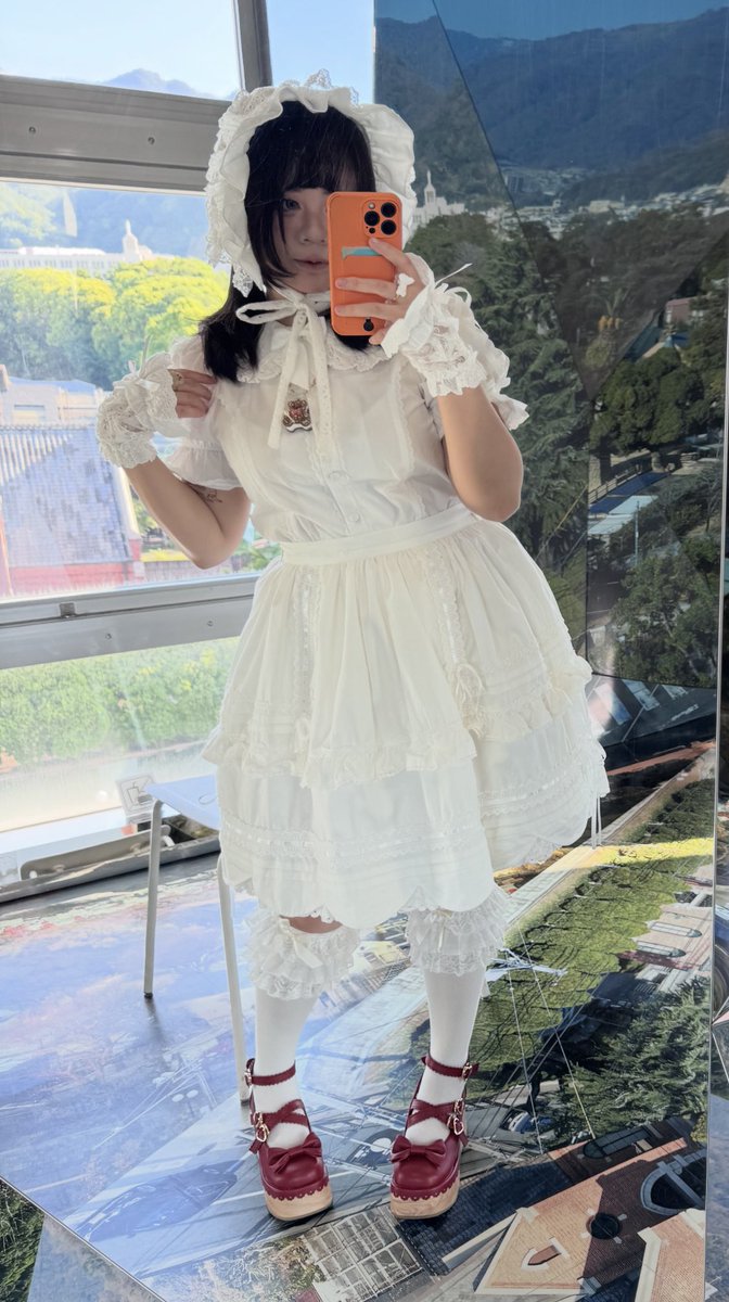JuongN's tweet photo. とにかくピンポスト📍を作ります✨

#ロリィタさんと繋がりたい
#ロリィタ
#懐古ロリータ 
#ゴシックロリィタプロフィール2026 https://t.co/oZHcZleshs