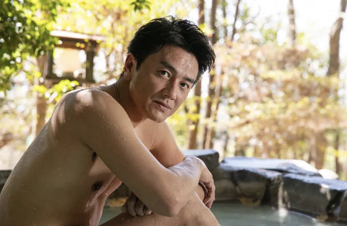 nbr8131's tweet photo. この2人、日本で一番入浴シーンを多く撮影してる男性タレントかな。もしかして世界一かも？🤭 https://t.co/BDXCaudmVk