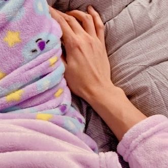 lilactans's tweet photo. never a bad day to post nam hands https://t.co/ztqug3fdI6