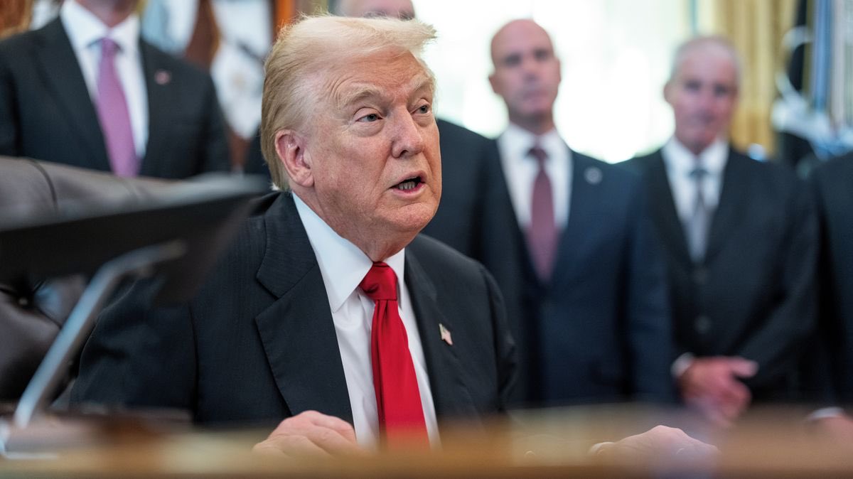 joni_askola's tweet photo. Many, including Carney, understand that the best way to deal with Trump is to say no and not cede an inch. 

He is a weak negotiator with a short attention span who loses every time a counterpart holds their ground. A classic low-level bully https://t.co/CwR2AVBP08
