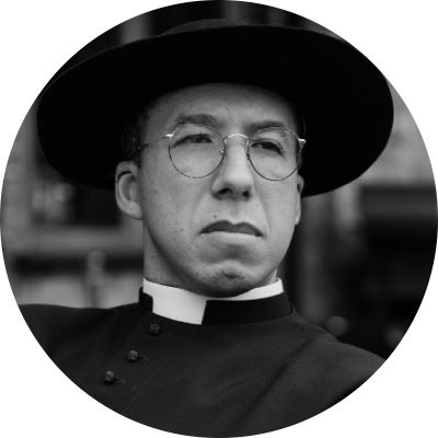 BLM_YOUTH's tweet photo. @ShaykhSulaiman Criticising dog collar, odd sod defrocked priest, namely Calvin Robinson is a must. https://t.co/K1fbIUu5PX