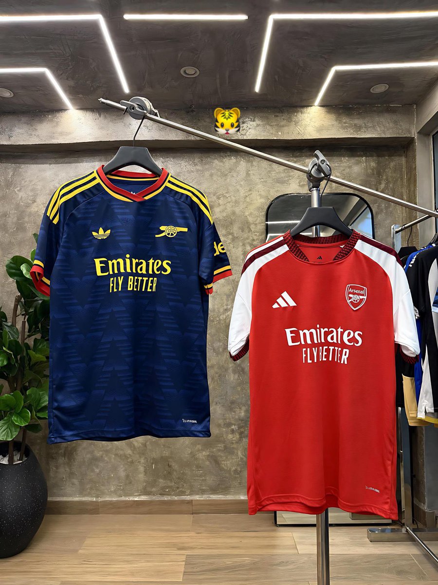 001_jerseys's tweet photo. Real Madrid Home 
Chelsea Home 
Arsenal Home &amp; Away 
Liverpool Home 

Fan version 10k 
Player version 13k https://t.co/yoD1D1Jg0a