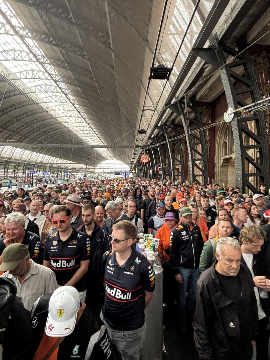 autosport's tweet photo. Thousands of F1 fans will miss today’s Sprint race after issues at Amsterdam’s main train station 👀🇳🇱 https://t.co/Eq2XIezEge