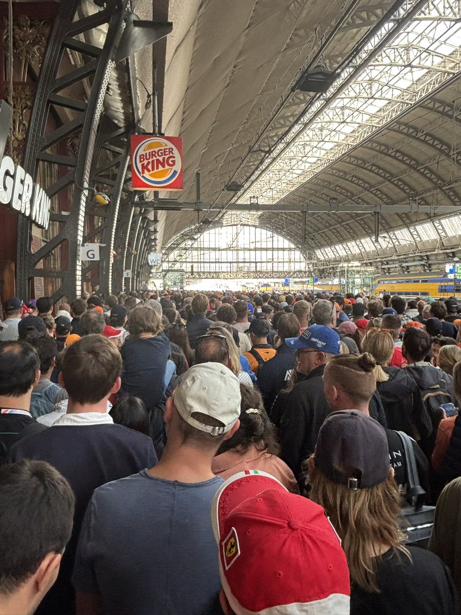 autosport's tweet photo. Thousands of F1 fans will miss today’s Sprint race after issues at Amsterdam’s main train station 👀🇳🇱 https://t.co/Eq2XIezEge