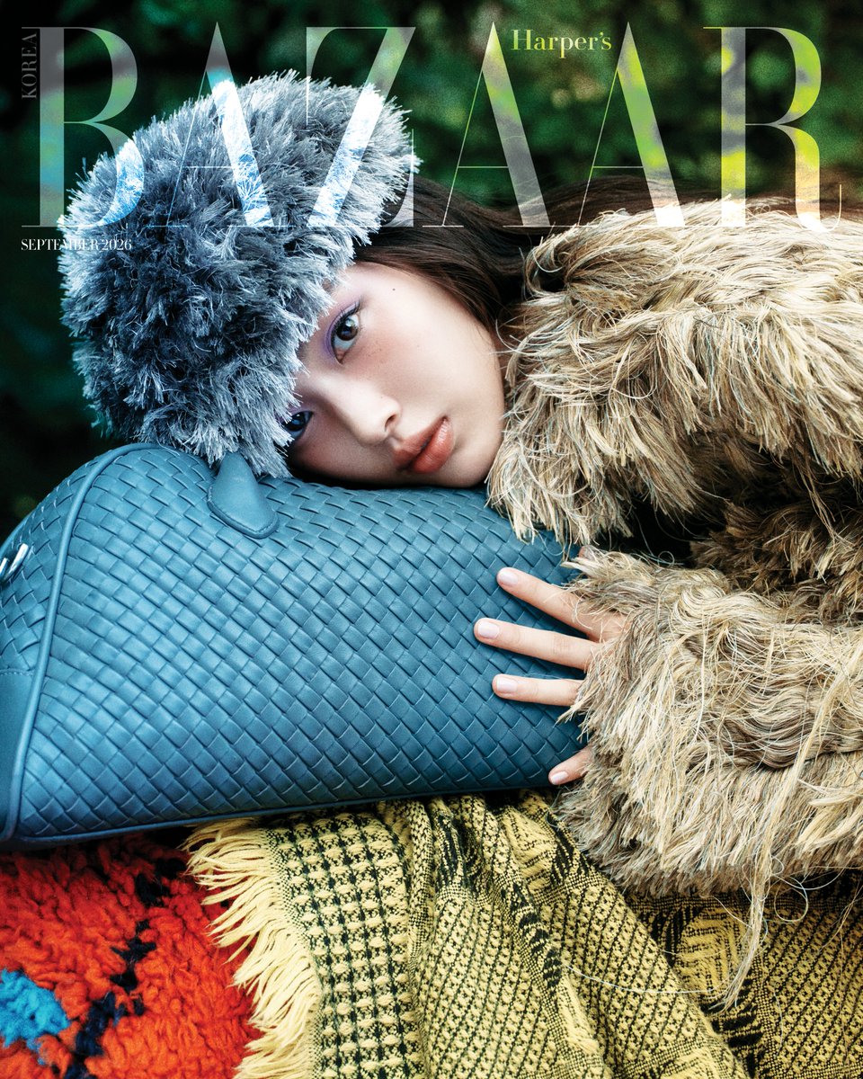 NewJeans_ADOR's tweet photo. #광고 HYEIN @ <Harper’s BAZAAR Korea> 9월호 Cover

@bazaarkorea
#BottegaVeneta #보테가베네타 
#NewJeans #뉴진스 #HYEIN #혜인 https://t.co/n7i6VDjXL7