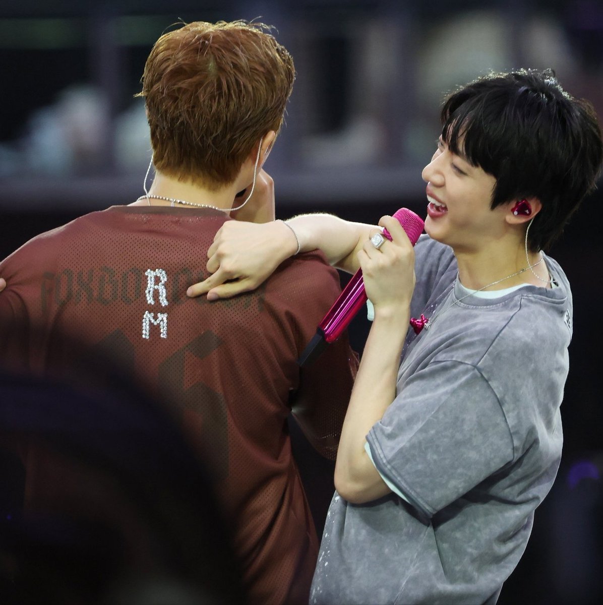 jinjoonierkives's tweet photo. I'm not cryin u r. https://t.co/uM8HXhBwdA