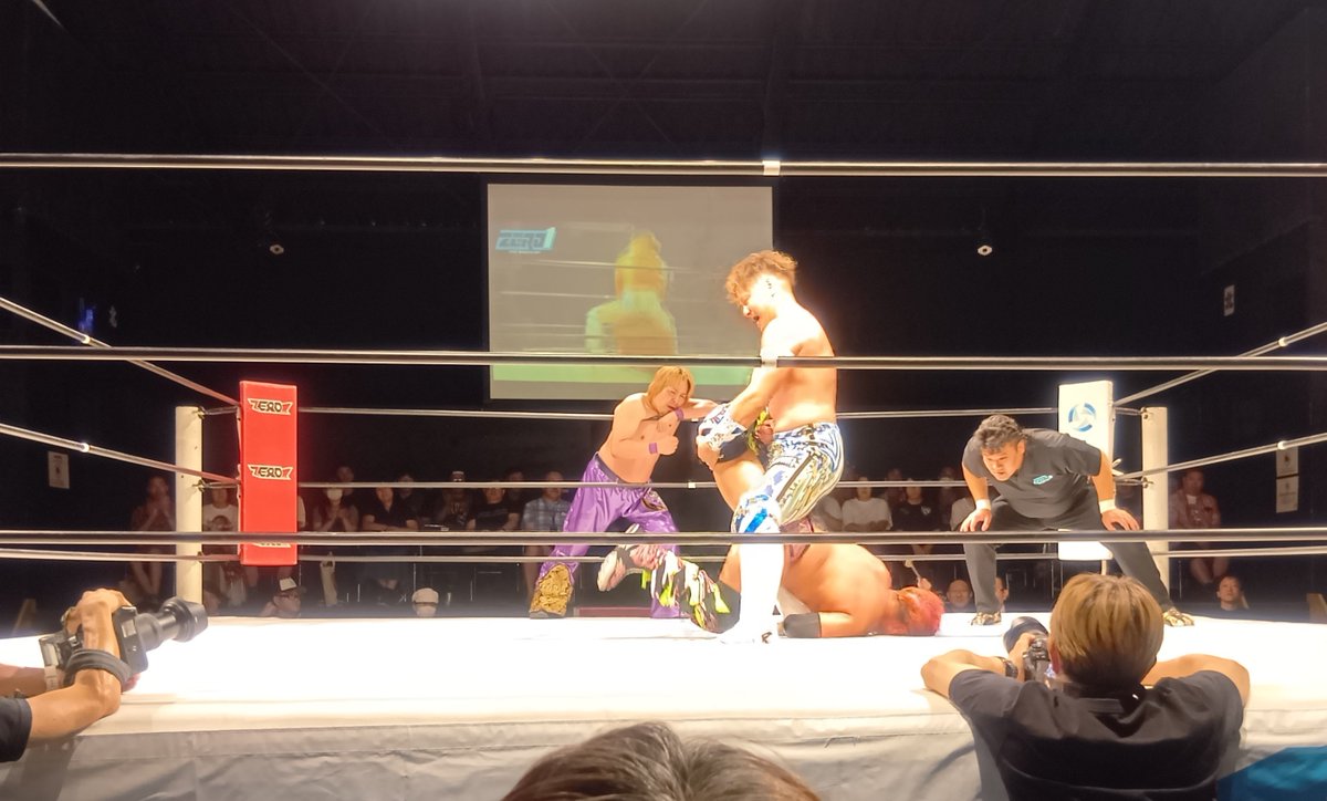 Spxpro4126's tweet photo. 8.22プロレスリグ「ZERO1」
第二試合　
岩崎孝樹選手
堅実な試合はこび！
もうちょっと見たかった…
#岩崎孝樹
#pwzero1 https://t.co/2iIVJezuIR