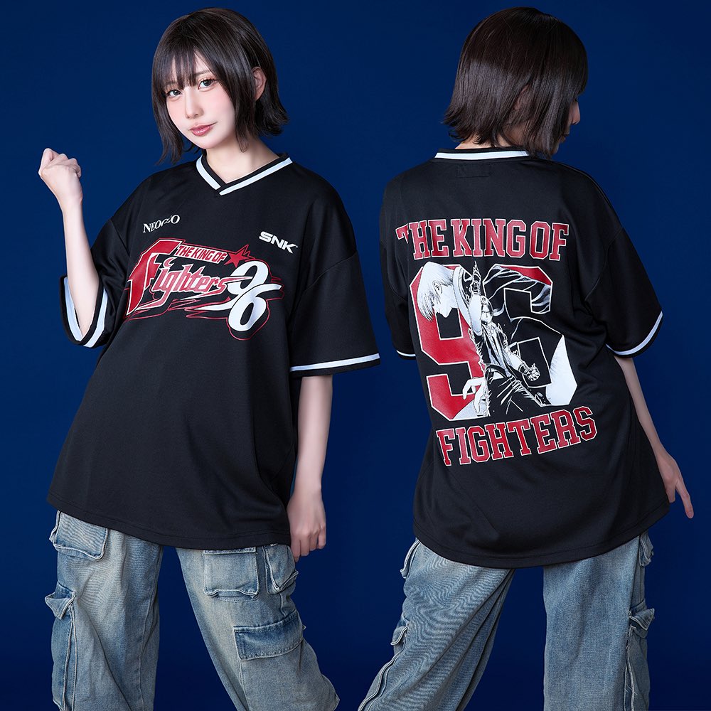 hinokio_q's tweet photo. THE KING OF FIGHTERSなどSNK作品のコラボアパレルの着用モデルさせていただきましたー！🎮
ちょっとポージングも強そうにしてみたよ(?) https://t.co/x09dZVg9xO