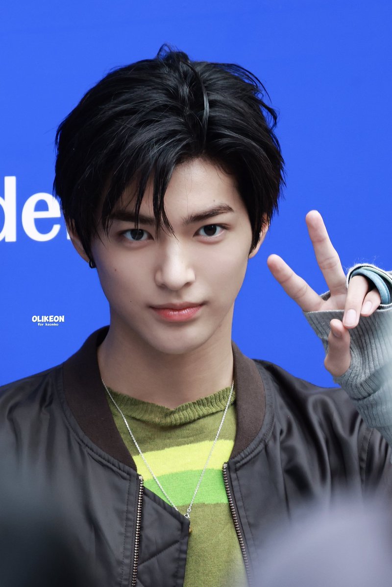 liuran214's tweet photo. @Keonho_PH Redefining stage presence, KEONHO curates a phenomenal HOGAN EFFECT that feels trademark IKEONIC

ACE KEONHO TRANSCENDS LIMITS

#KEONHOUNLEASHED

#KEONHO #건호 https://t.co/ujzviueVMA