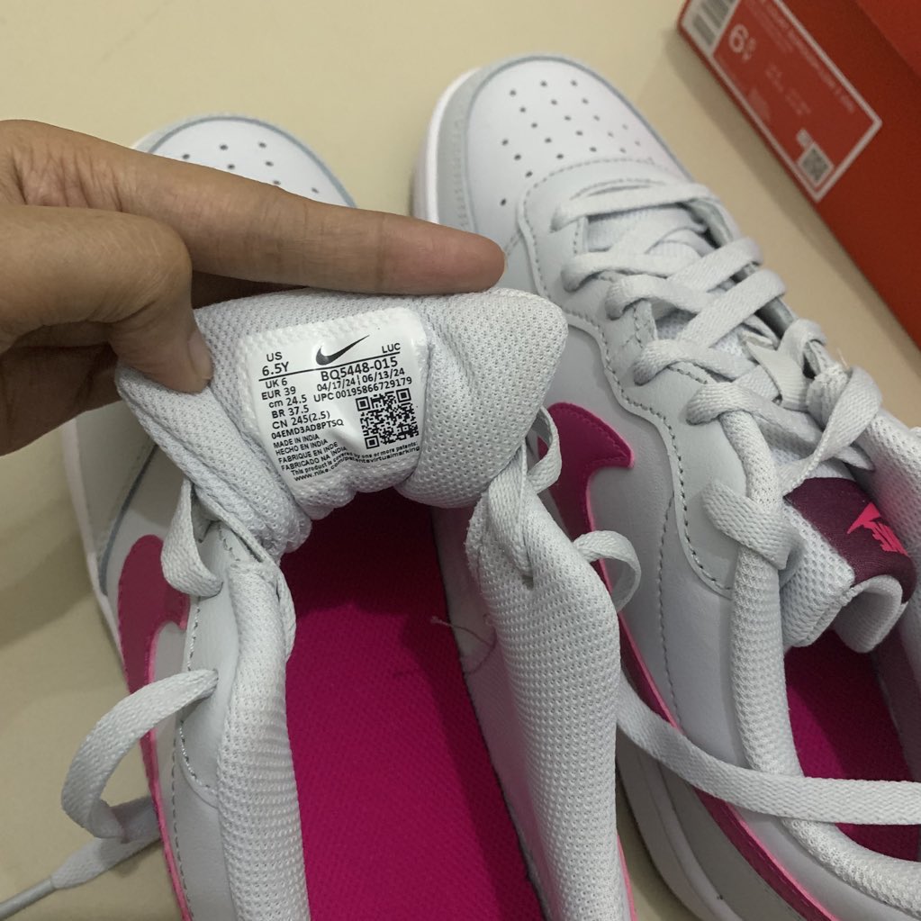 happys0urce's tweet photo. wts sepatu nike court borough (39) 24,5cm
ORI 100% 

💸 500k https://t.co/6JmCOX99el