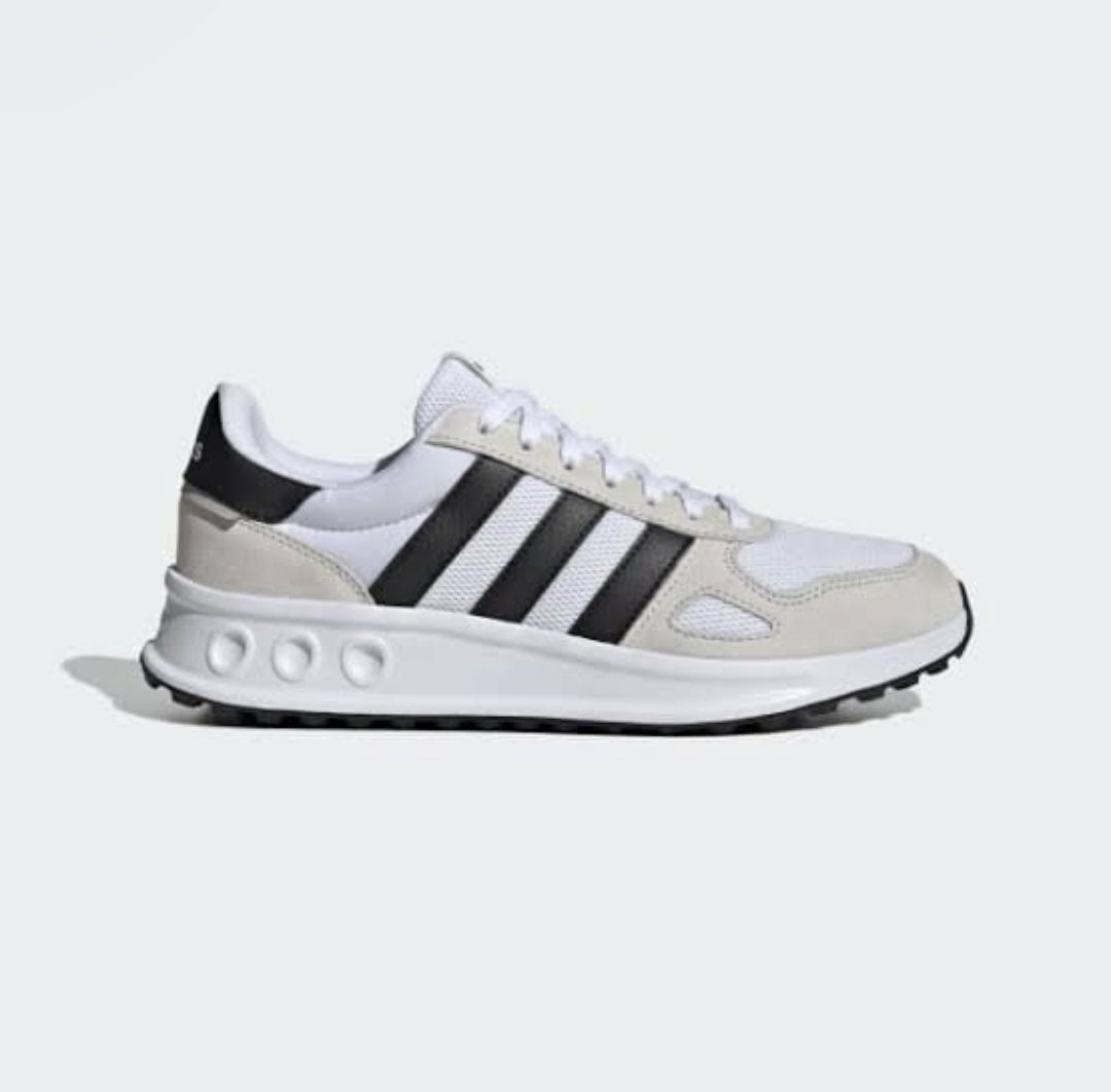 bajabiri's tweet photo. Sneakers for the weekends.
👟👟👟👟
#VisitJustFit branches https://t.co/zZCp1Ck0DC