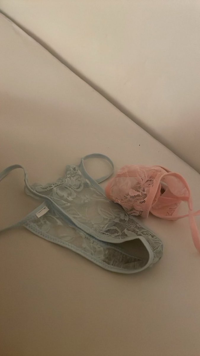 cuck6769's tweet photo. Love jerking my small 🍤 in my sister panties https://t.co/vaDN1aQW1z