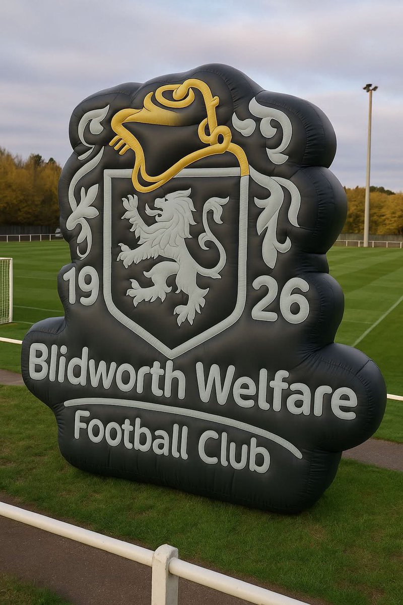 BlidworthFC's tweet photo. First home game of the season all support welcome @WirksIvanhoeFC 
⏰3 pm KO
💰£5 entry £2 concessions under 16 free
☕️Snackbar open 
🔴⚫️⚽️ https://t.co/3rJkeHNLmh