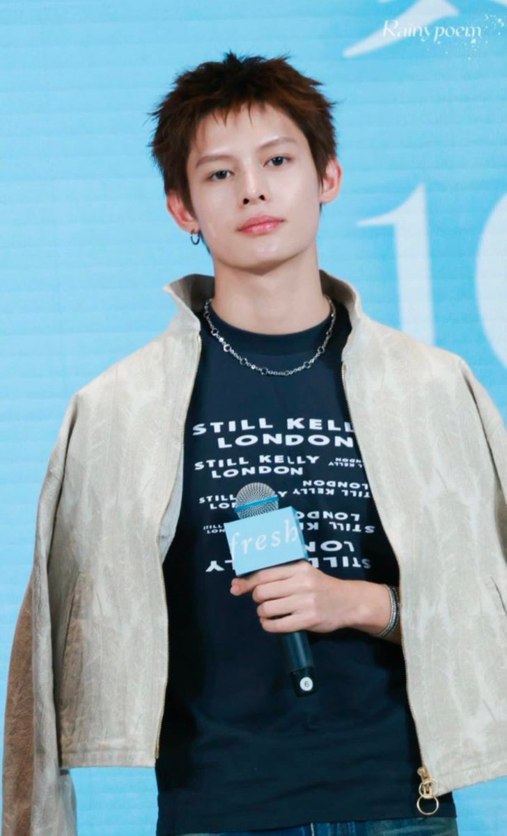 5hshxp's tweet photo. @ofjvn_ James wows the Seoul birthday crowd.

JAMES BLAZES SINCE DAY ONE

#JAMESBeyondTheFirst
#PYPD_BIRTHDAY_PARTY
#JAMES #제임스 https://t.co/Tpkf52L43q