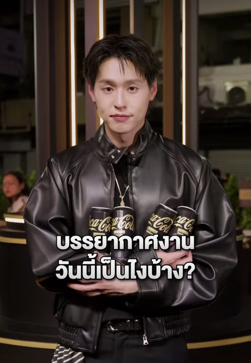 ppbbheart's tweet photo. ป๊าพีพีดูบิวกิ้นเขย่าโค้กอยู่หรอคะ 🤭😬😉 55555 https://t.co/VegthMCPLT