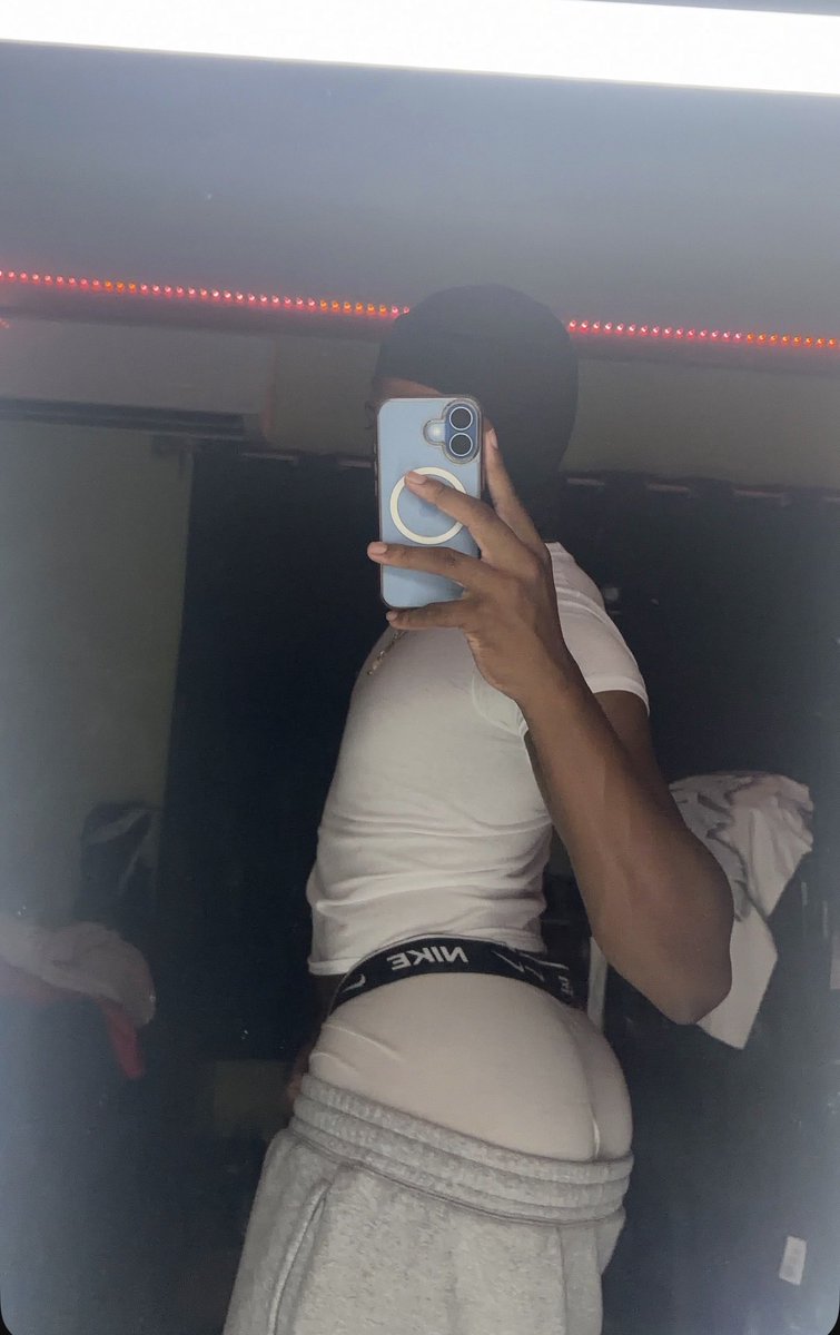 Lb_interludee's tweet photo. look but dnt touch😉#dl #mlm #fyp #viral #wataa #nyc #twink #verse #fypシ゚viral #viralvídeo https://t.co/zWKZ8o8LW3