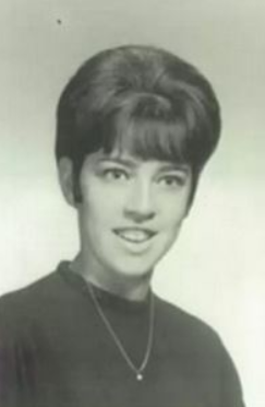 TheDoeNetwork's tweet photo. #missing Lynda Joan Hanley, Lincoln, Rhode Island - Missing since 11-4-1971 NamUs Case #MP25178
#ShareThisPost #coldcase #lyndahanley #RhodeIsland #thedoenetwork
https://t.co/mjKpt2jICi https://t.co/fqc0VxXbWb