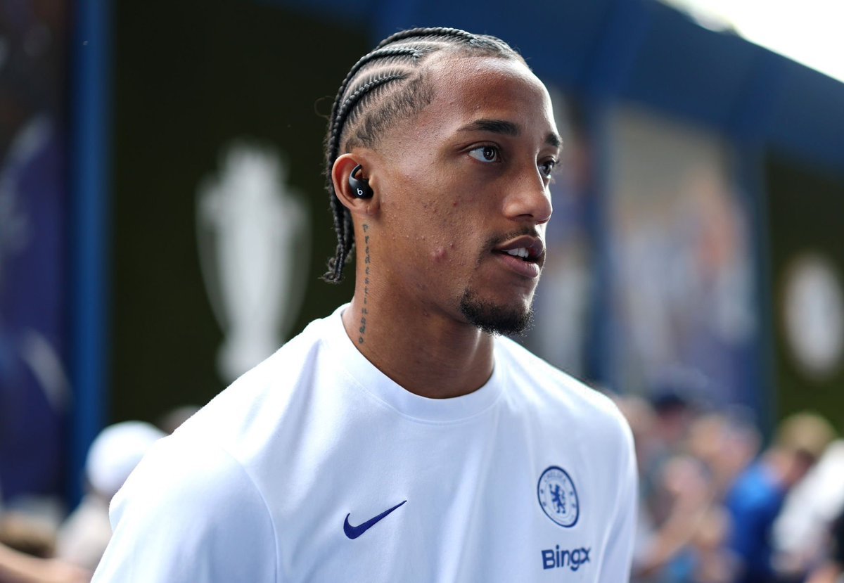 Blue_Footy's tweet photo. Joâo Pedro on his favourite position:

🗣 "I prefer to play as a nine, especially here with Cole and Morgan. Now I think I don't need to to drop that much, and I just need to be ready for when they can find me and to put the ball in the net." https://t.co/lCcks70juf