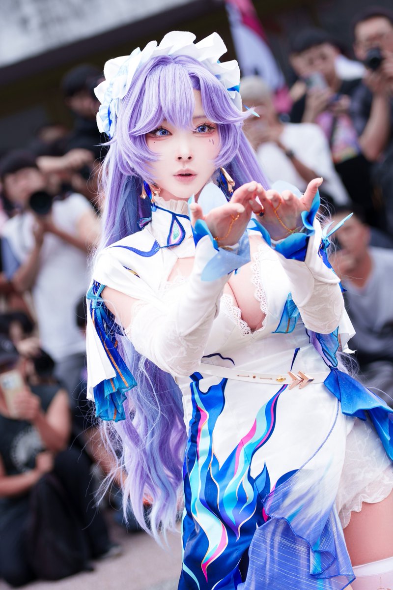 a_ryh's tweet photo. 2026.08.22
FancyFrontier47/開拓動漫祭47 にて
#鳴潮 カンタレラ / シスルさん(@Sithle011 )
カンタレラの投げキッス💕
破壊力抜群すぎます😍
#FF47 https://t.co/3gLr162AEI