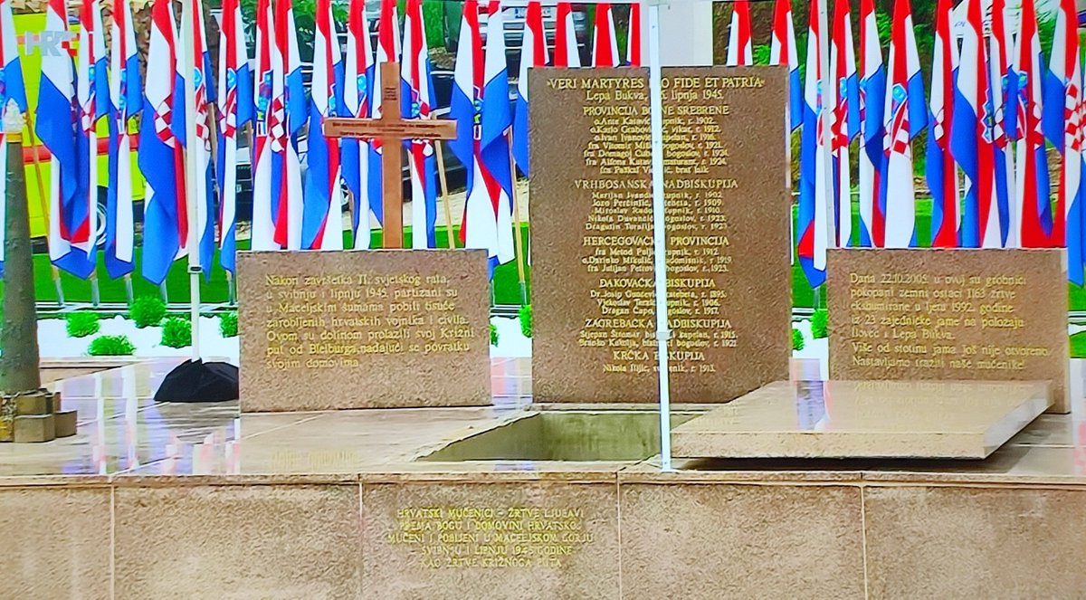 bracokazinoti's tweet photo. 🇭🇷 Macelj zajednički pokop 500 žrtava križnog puta. Zločin počinjen od strane partizansko komunističkog režima nakon završetka  drugog svjetskog rata.
Nek im je vječna slava počivali u miru Božjem. 🇭🇷 https://t.co/9ohLeSNEFA