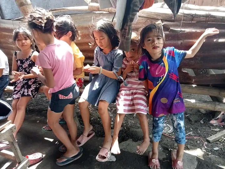 Dianah143's tweet photo. Proverbs 19:17
 If you help the poor, you are lending to the Lord— and he will repay you!
 
When there is vision, there is provision.
Children's Feeding program.
Glory to Jesus!
#feeding #ministry #LoveOfGod #ChildrenMinistry #ThankYouLord
@Cisckid https://t.co/gzgXMocwDp