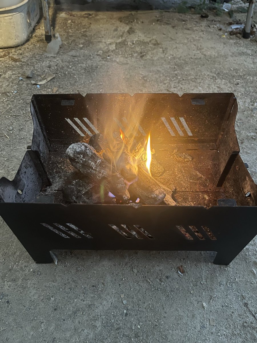 uri_zo13's tweet photo. 着火
週末の漢1人BBQ https://t.co/vDVPUg4ZwR