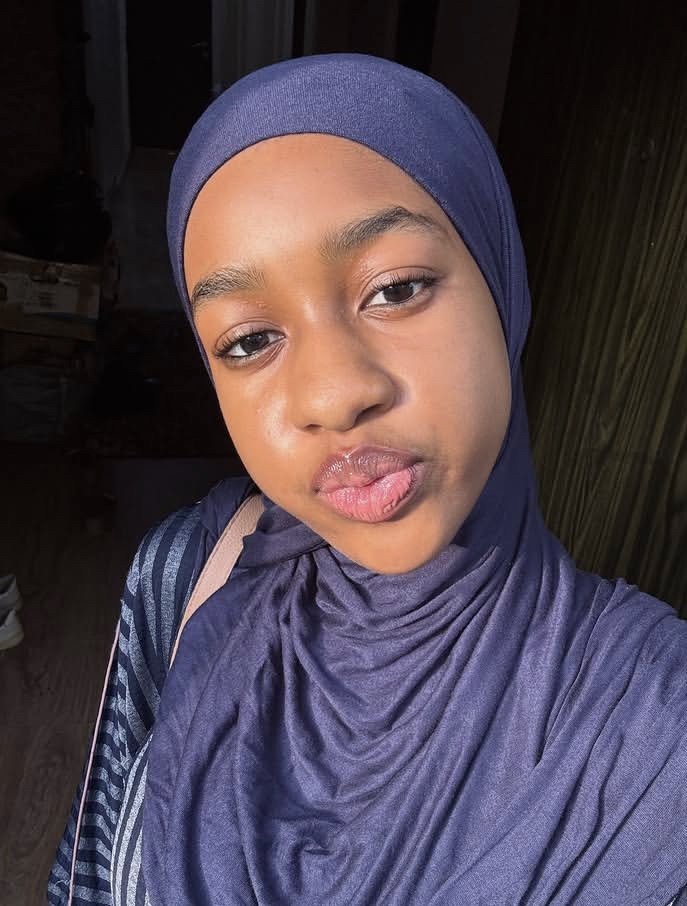 Maryam__osman's tweet photo. I'm Still single please can we exchange WhatsApp number??😭😭 https://t.co/9BASWB5Hw0