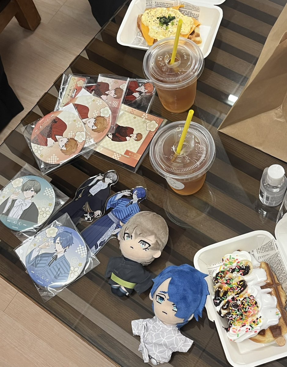 yu_mooncat's tweet photo. 昨日はありがとうございました‼️
皆さん優しくて、こんなに㌘オタさんいるんだって嬉しくなりました💖
また機会があればお声掛けしてくれると嬉しいです〜 https://t.co/kCLv6wEQmm