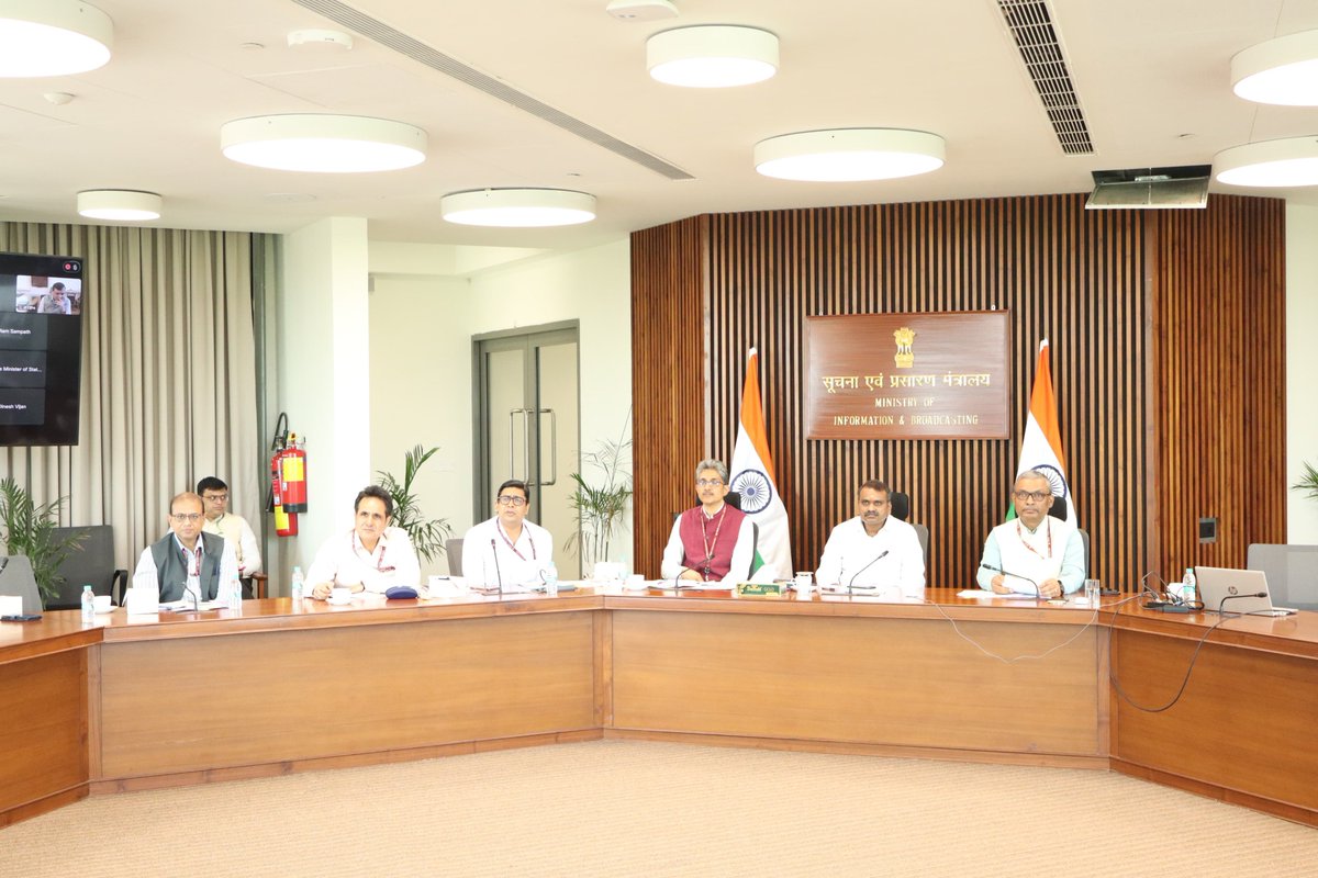 DDIndialive's tweet photo. First Steering Committee Meeting for 57th #IFFI held under Chairmanship of Union Minister of State
@DrLMurugan to review festival preparations.
57th International Film Festival of India is scheduled to be held in Goa from 20 to 28 November 2026. IFFI to showcase the best of Indian and global cinema and strengthen creative exchange and India’s growing creative economy
#IFFI57