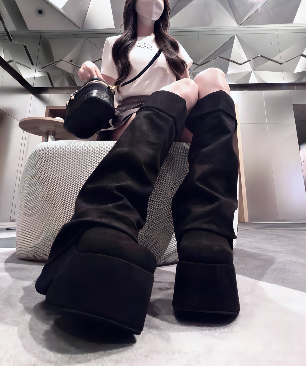 kojyazzi's tweet photo. ブーツlip serviceです！
これマジ可愛い( ᐢ ̥_  ̫ _ ̥ᐢ )💕
初めて知らない人にどこのか聞かれた https://t.co/7PORiJxe9H